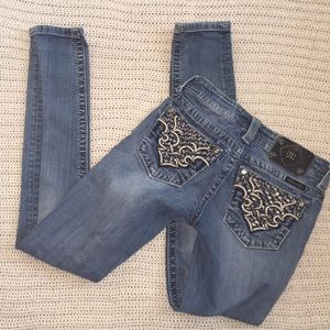 Miss Me skinny jeans 🌸